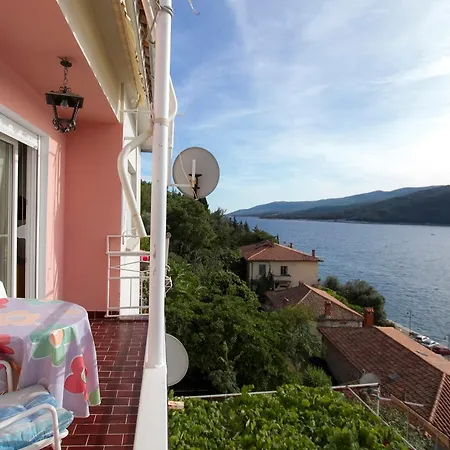 In With Three-bedrooms 2 Rabac