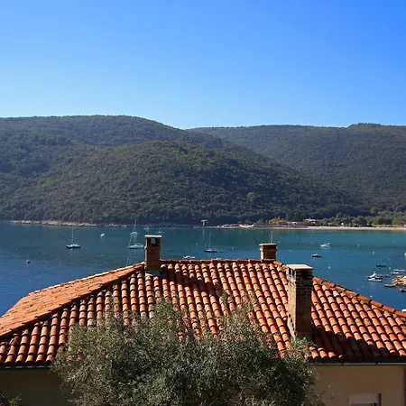Apartman In With Three-bedrooms 2 Rabac