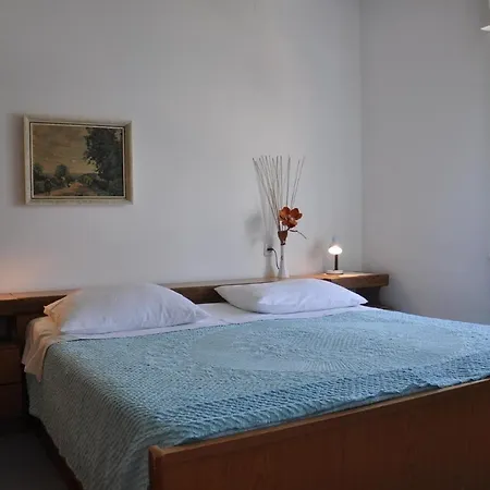 Apartman In With Three-bedrooms 2 Rabac